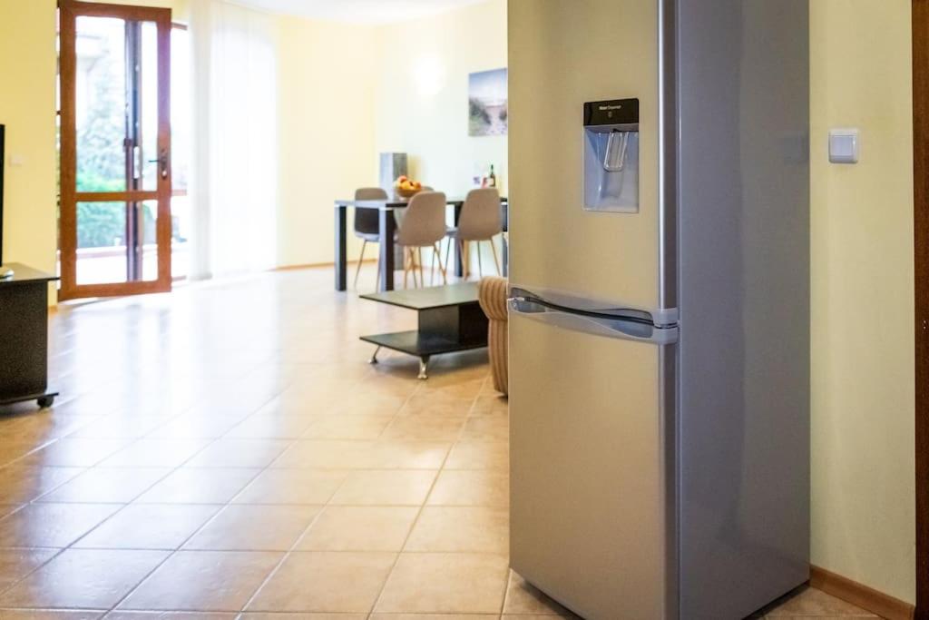 Paradise Corner Topola - 2 bedroom ground floor apartment