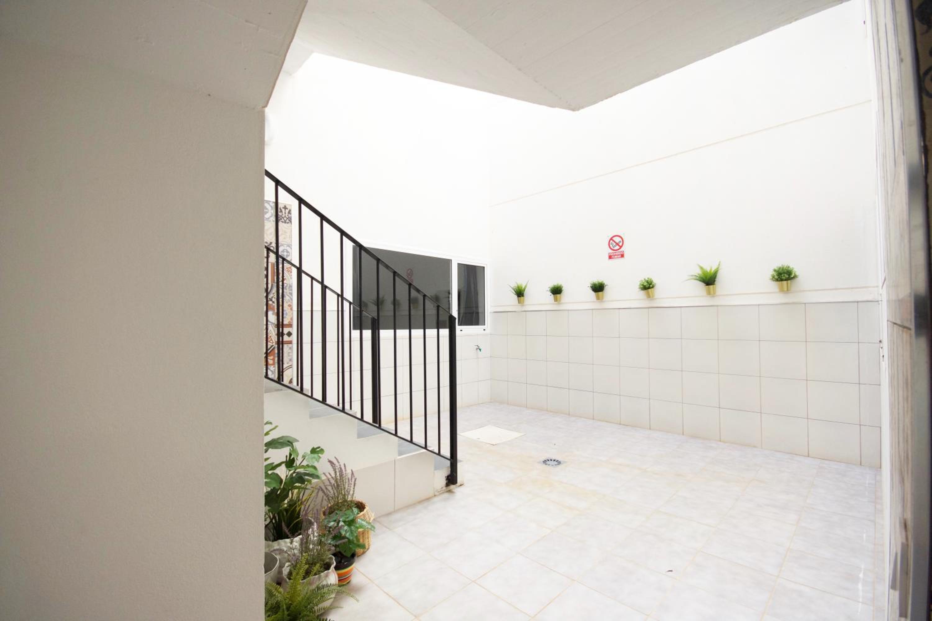 Two bedrooms apartment close to airport