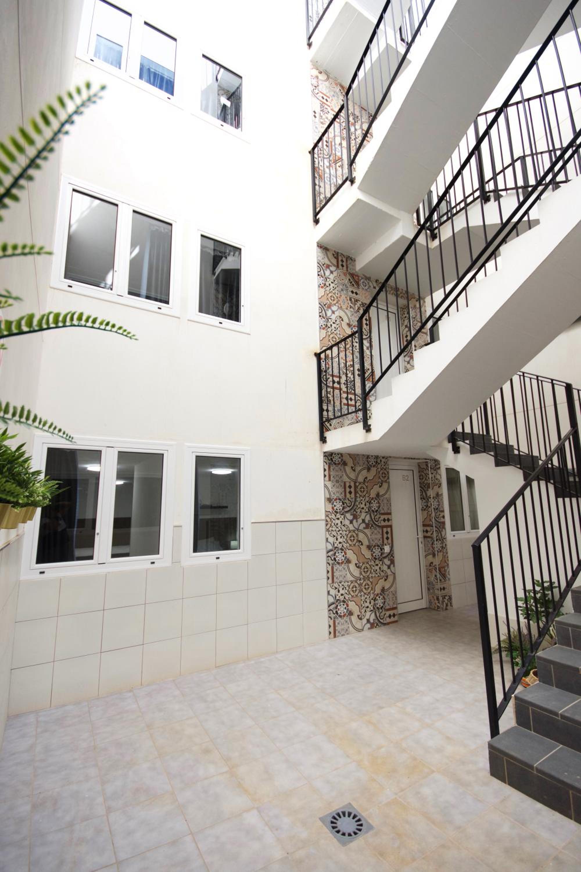 Two bedrooms apartment close to airport