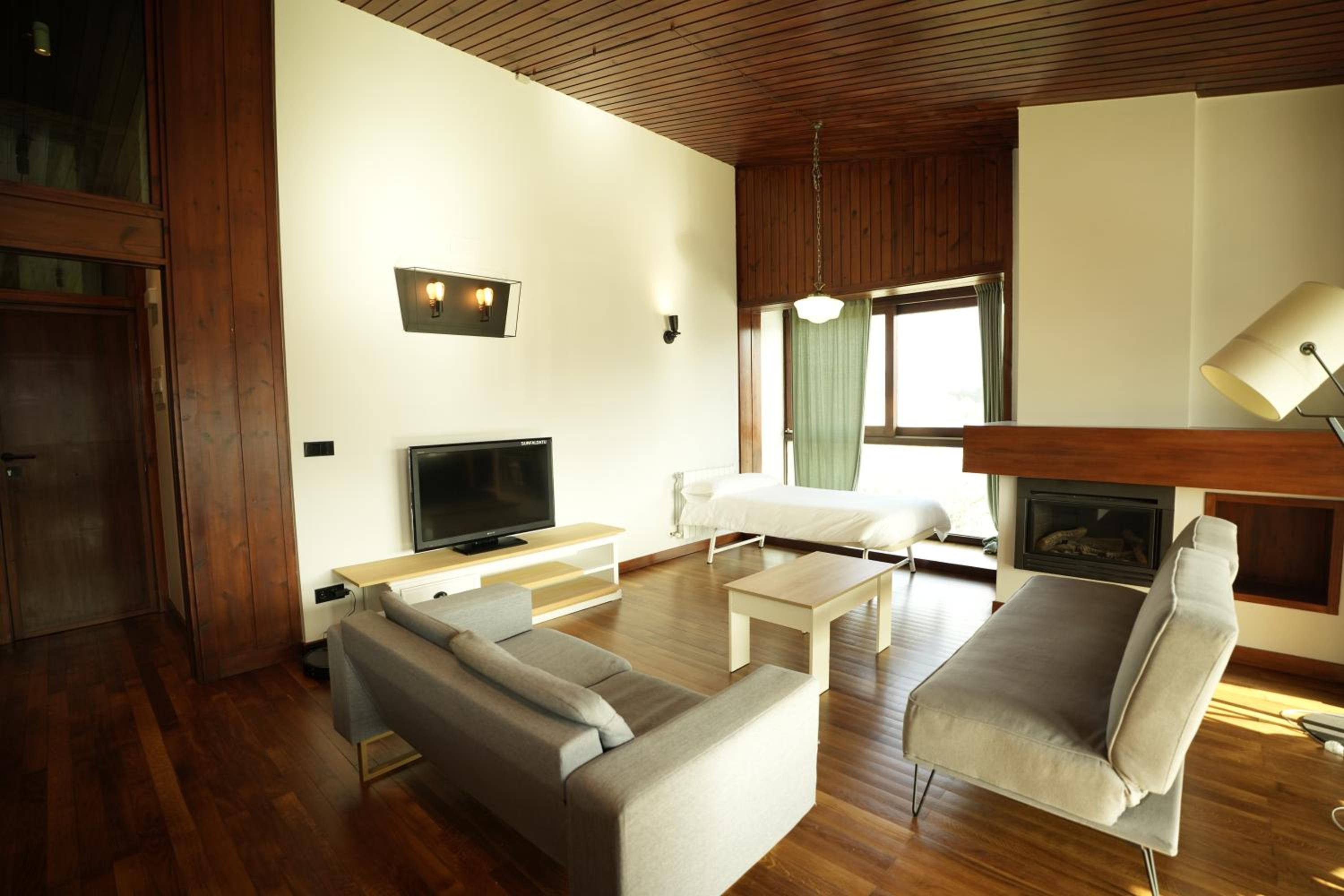 Keyser Rooms