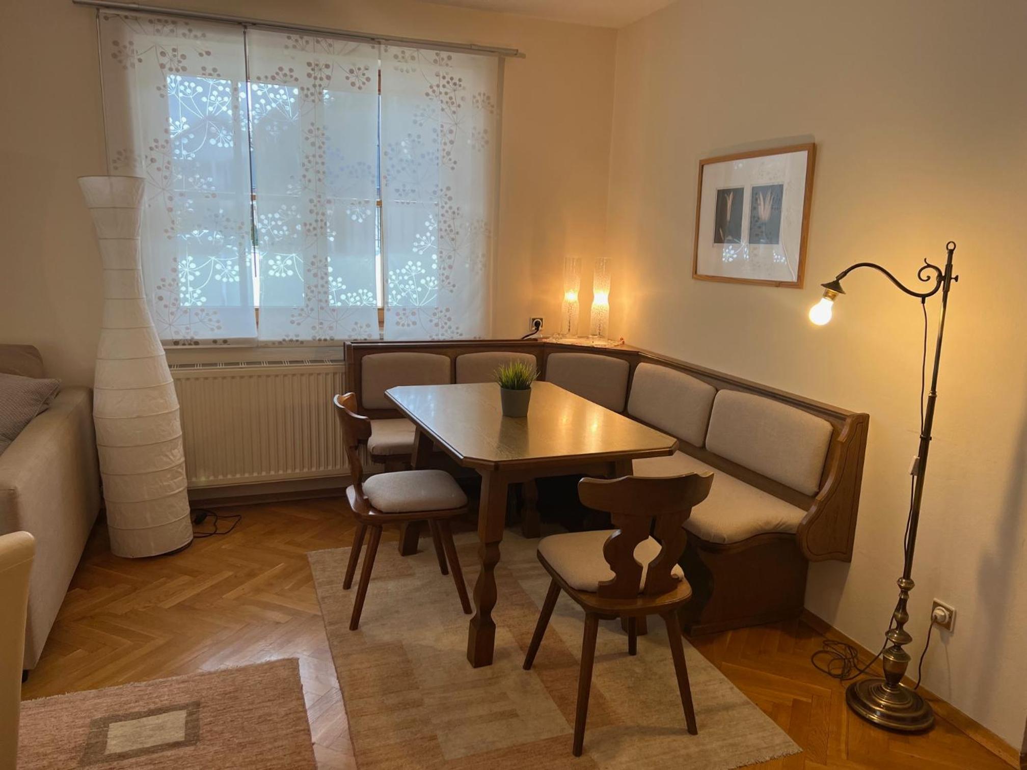 IV Gemütliche Ferienwohnung in Pool-Position
