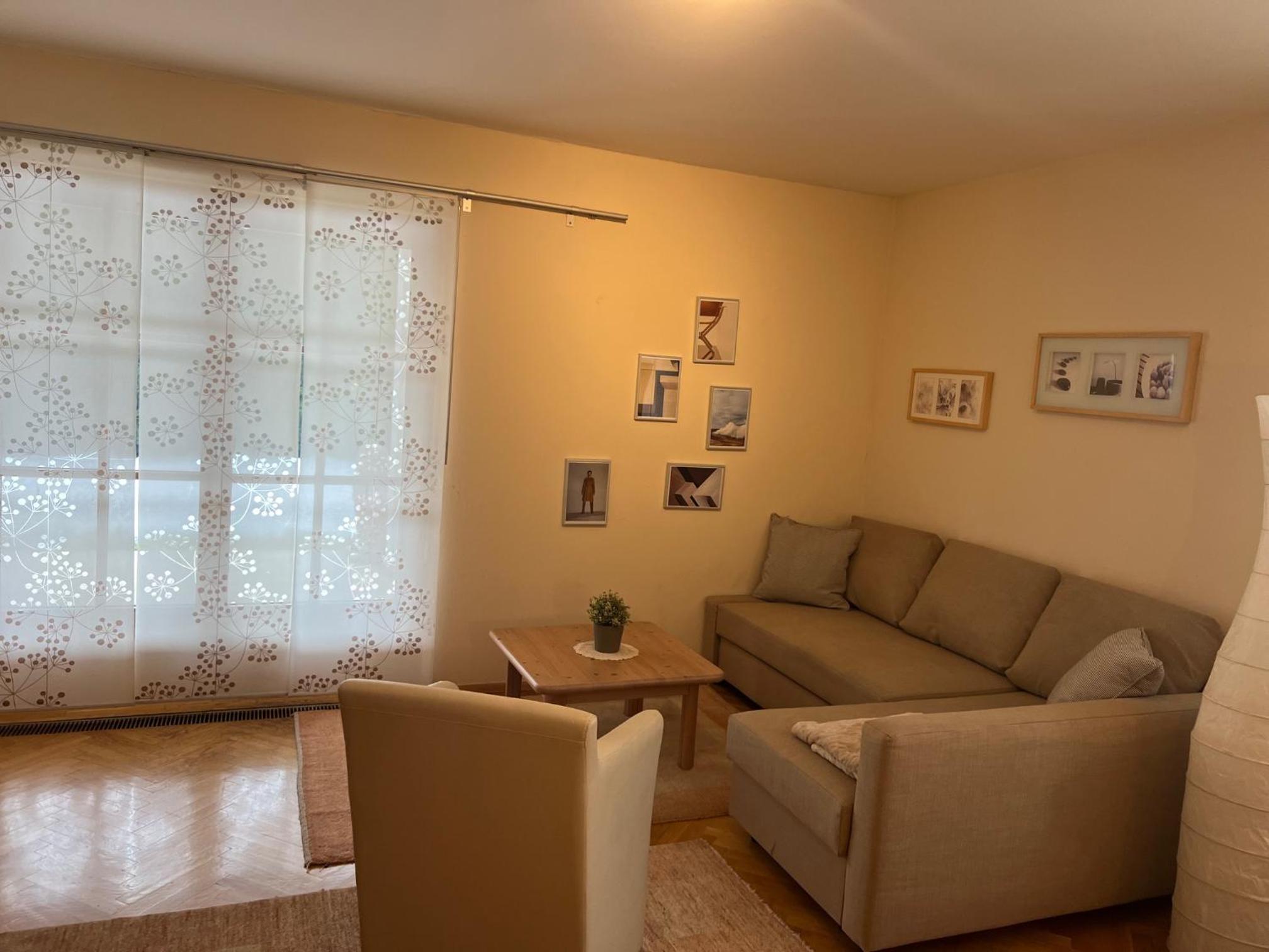 IV Gemütliche Ferienwohnung in Pool-Position