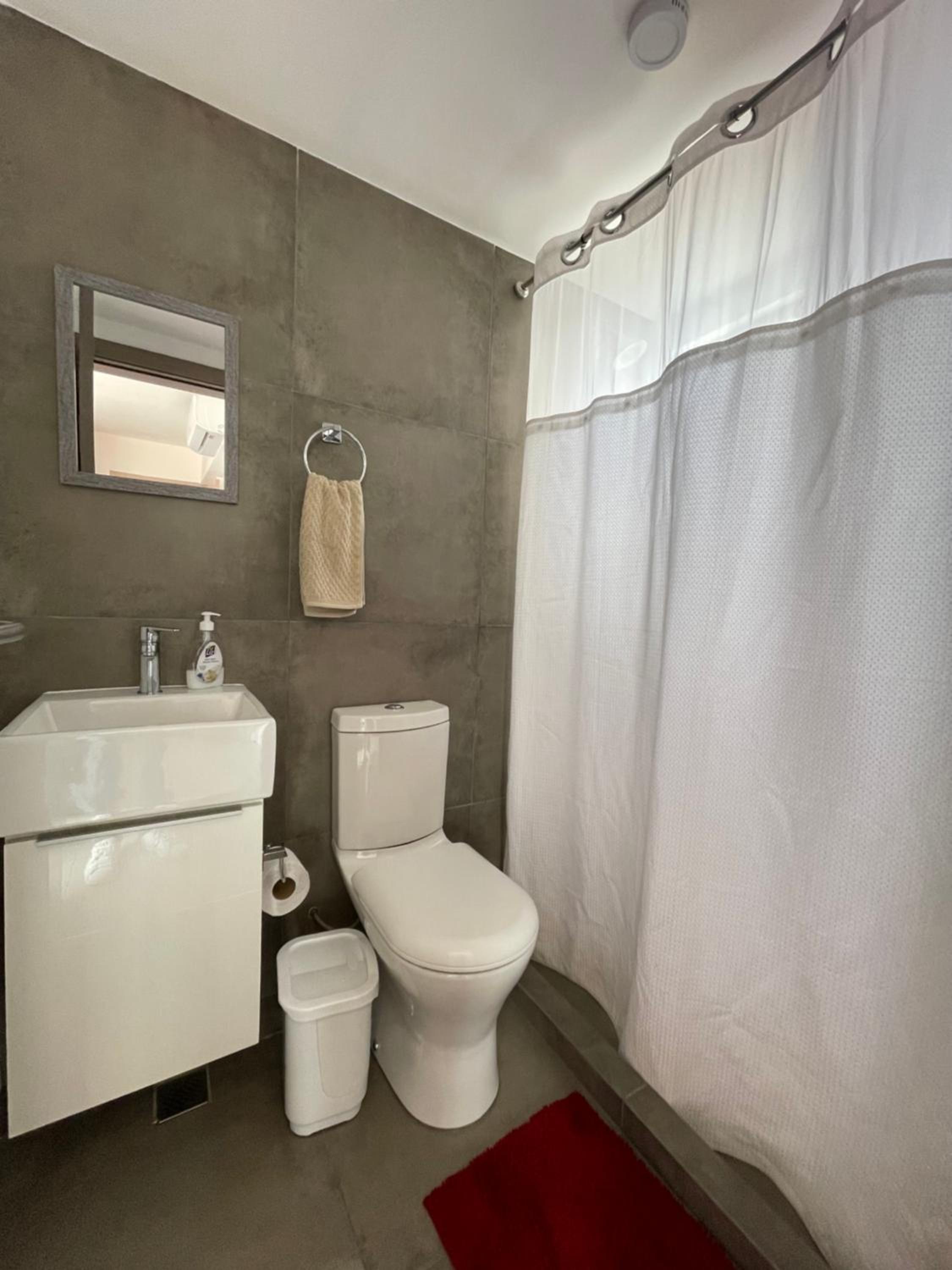 ¡ACOGEDOR DEPTO. DE 2 DORMITORIOS CON PISCINA!