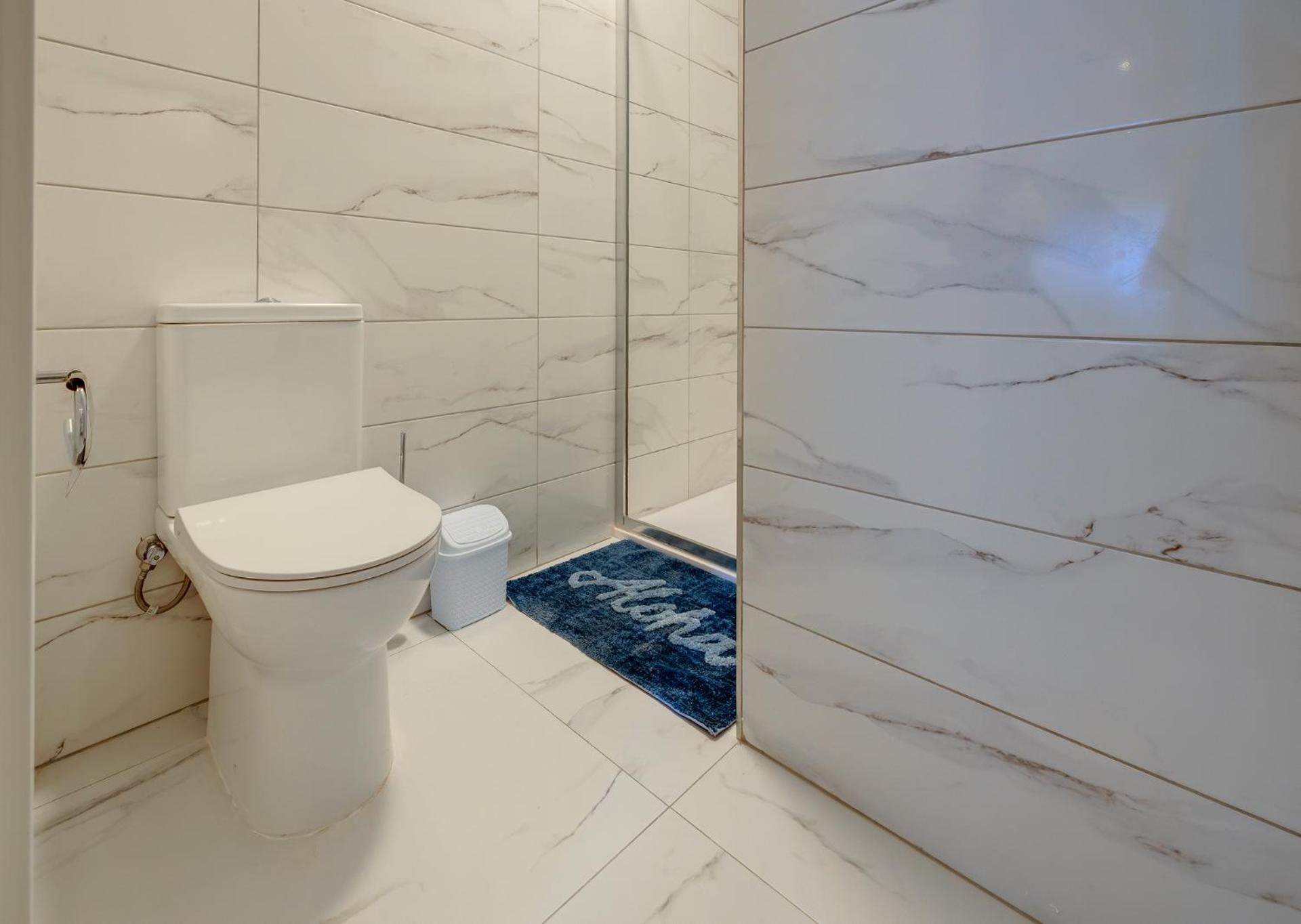 Salmar Court Holiday Apartments with Pool by Buena Vista