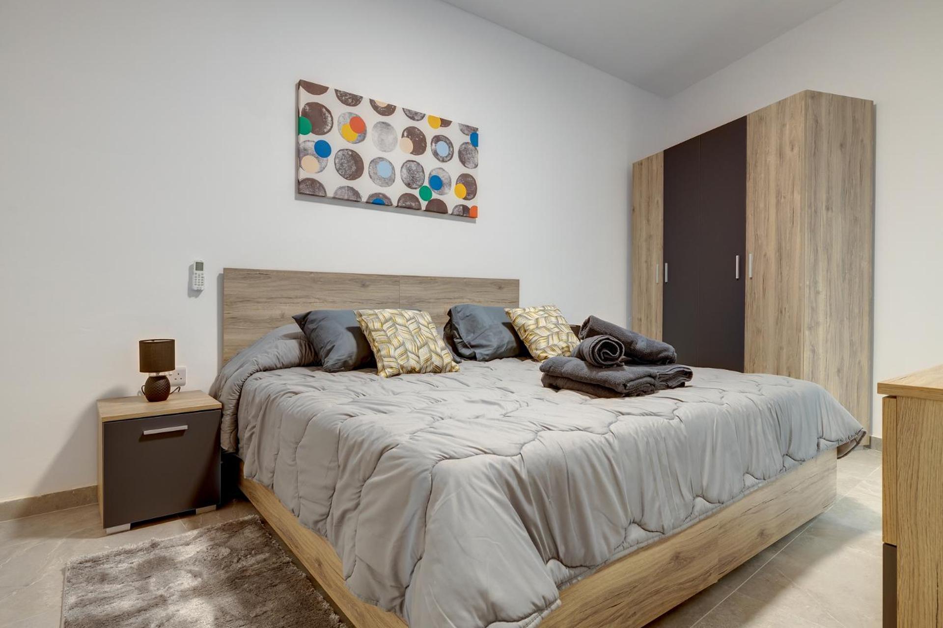 Salmar Court Holiday Apartments with Pool by Buena Vista