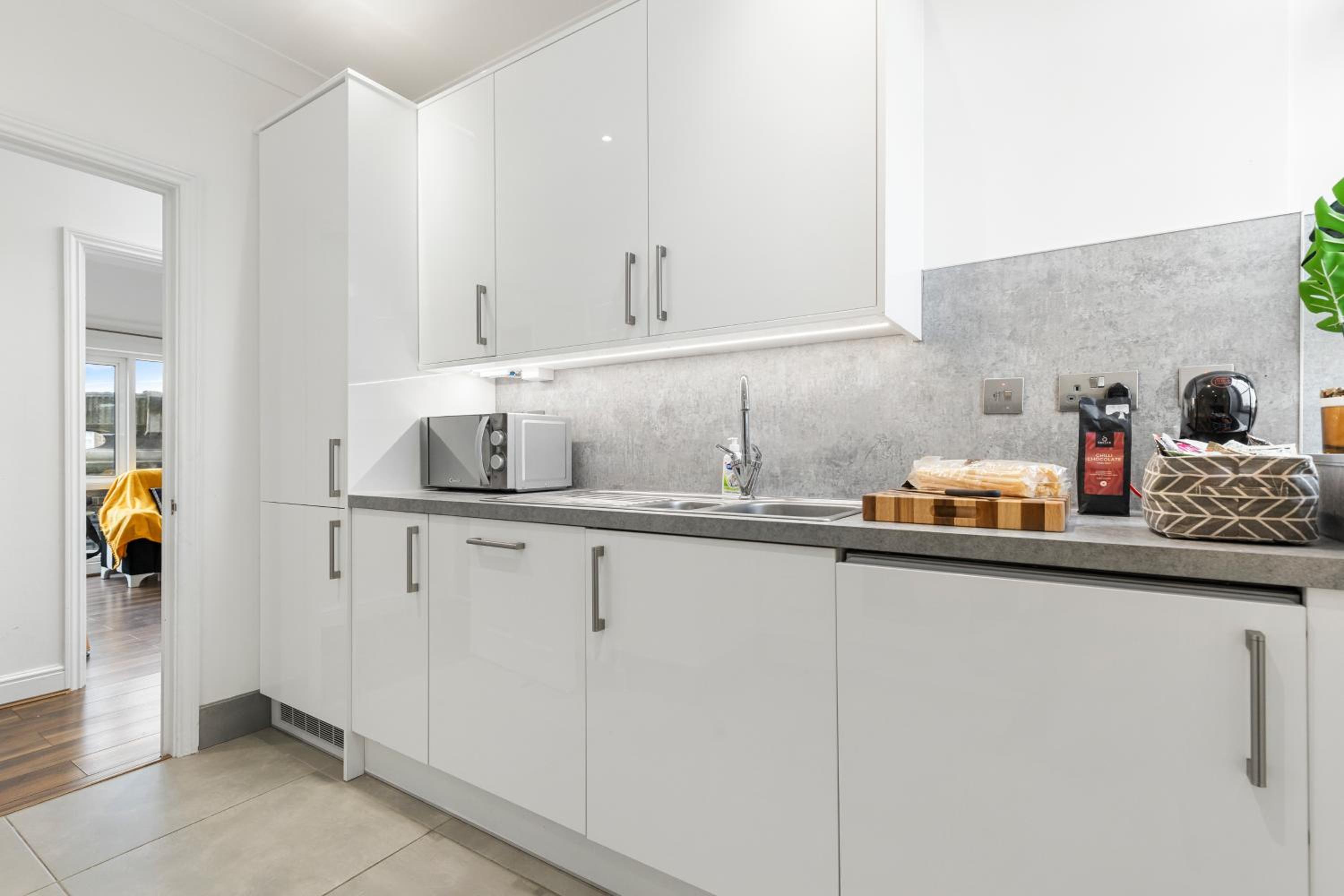 Luxurious 2-Bedroom Penthouse In Marble Arch -65GC