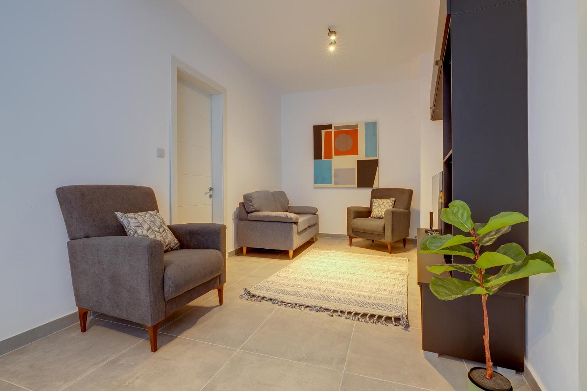 Salmar Court Holiday Apartments with Pool by Buena Vista