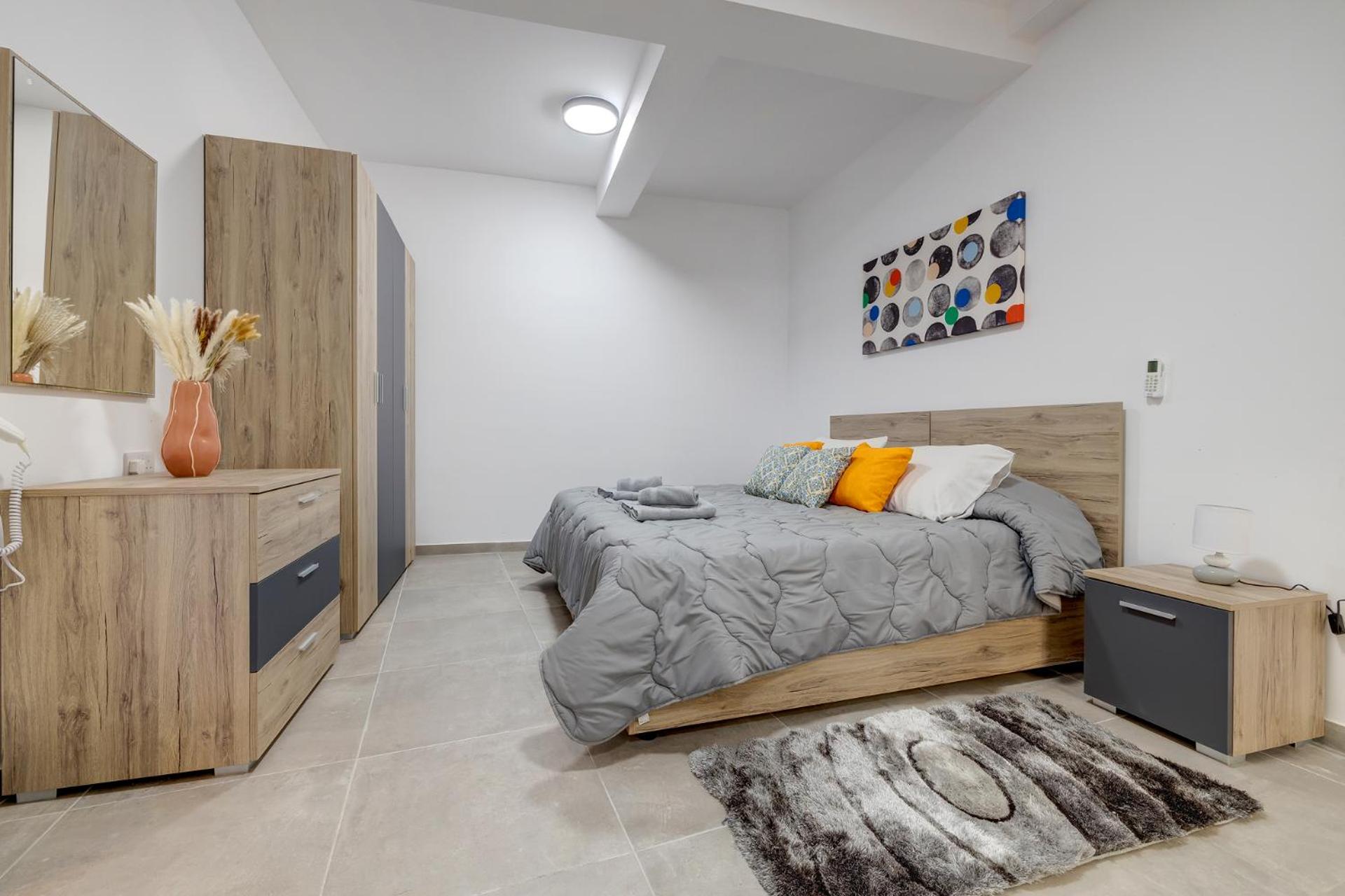 Salmar Court Holiday Apartments with Pool by Buena Vista