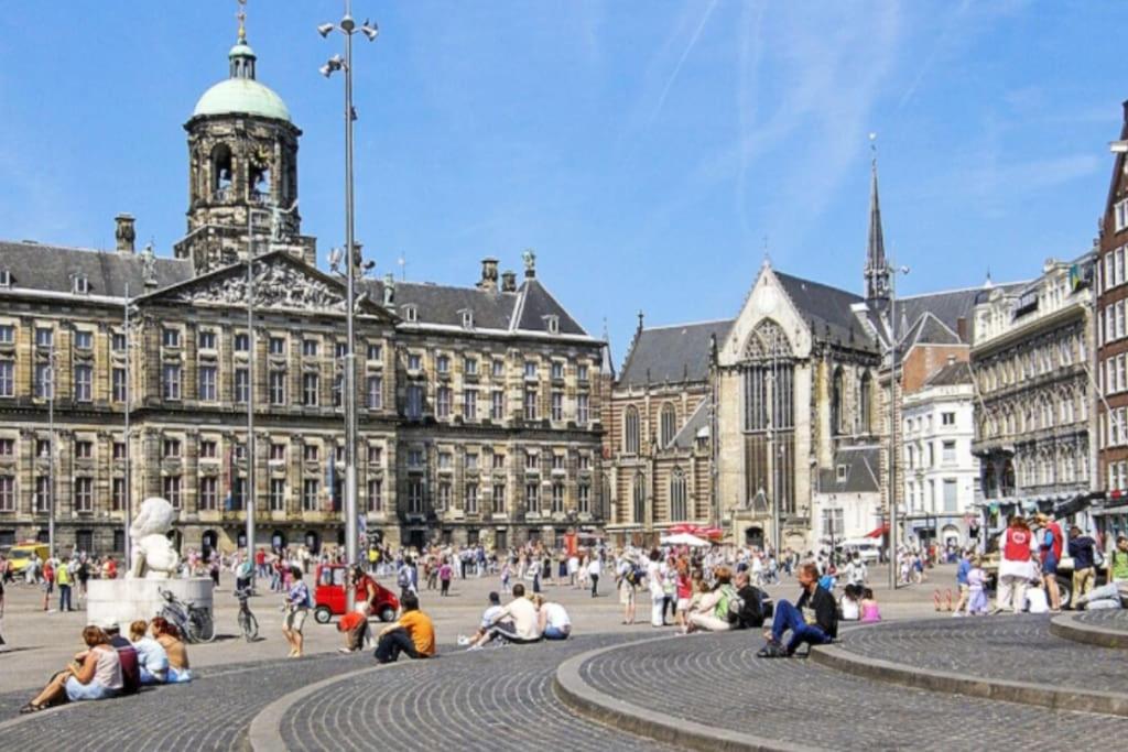 Unique Royal Basement residence