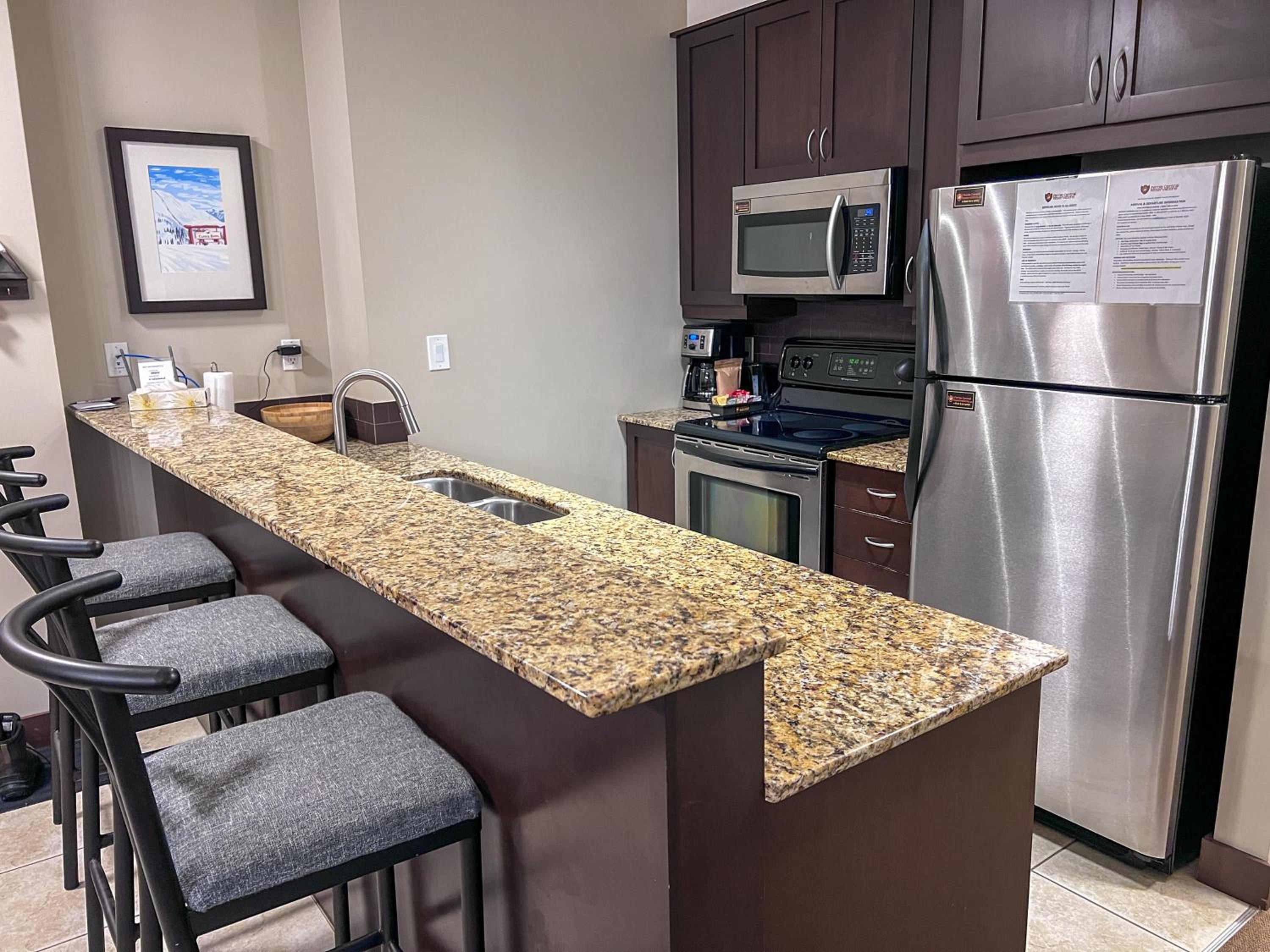 Silver Rock Condominiums by Fernie Central Reservations - Image 4