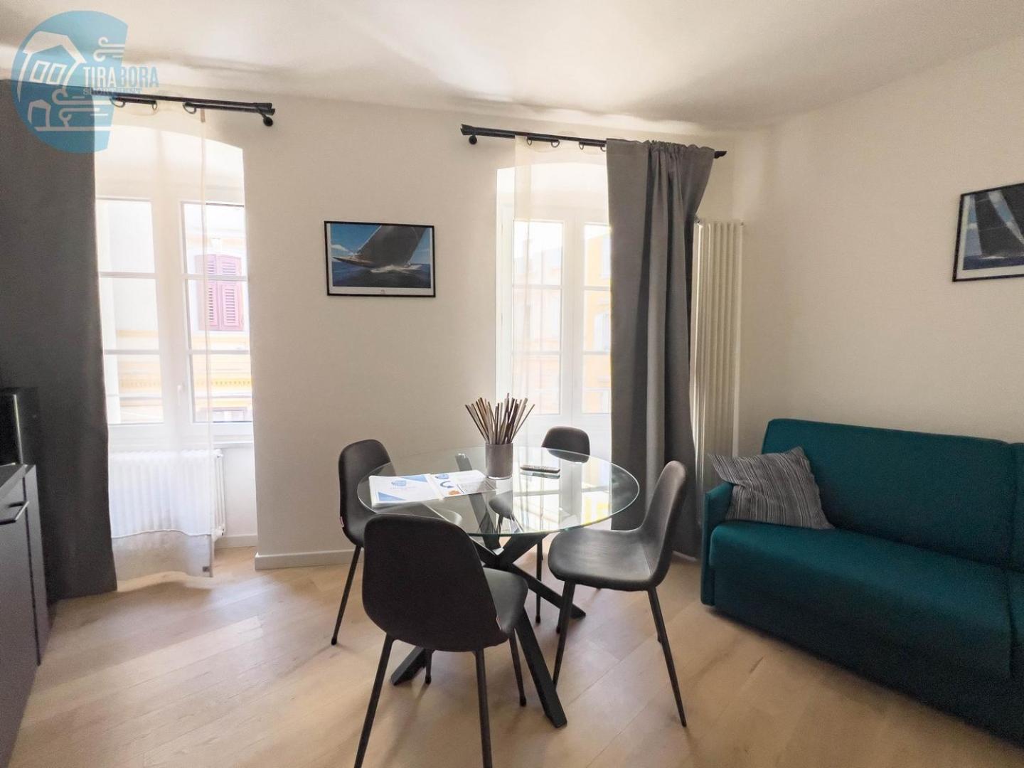 Corridoni 2A Tirabora Short Rent
