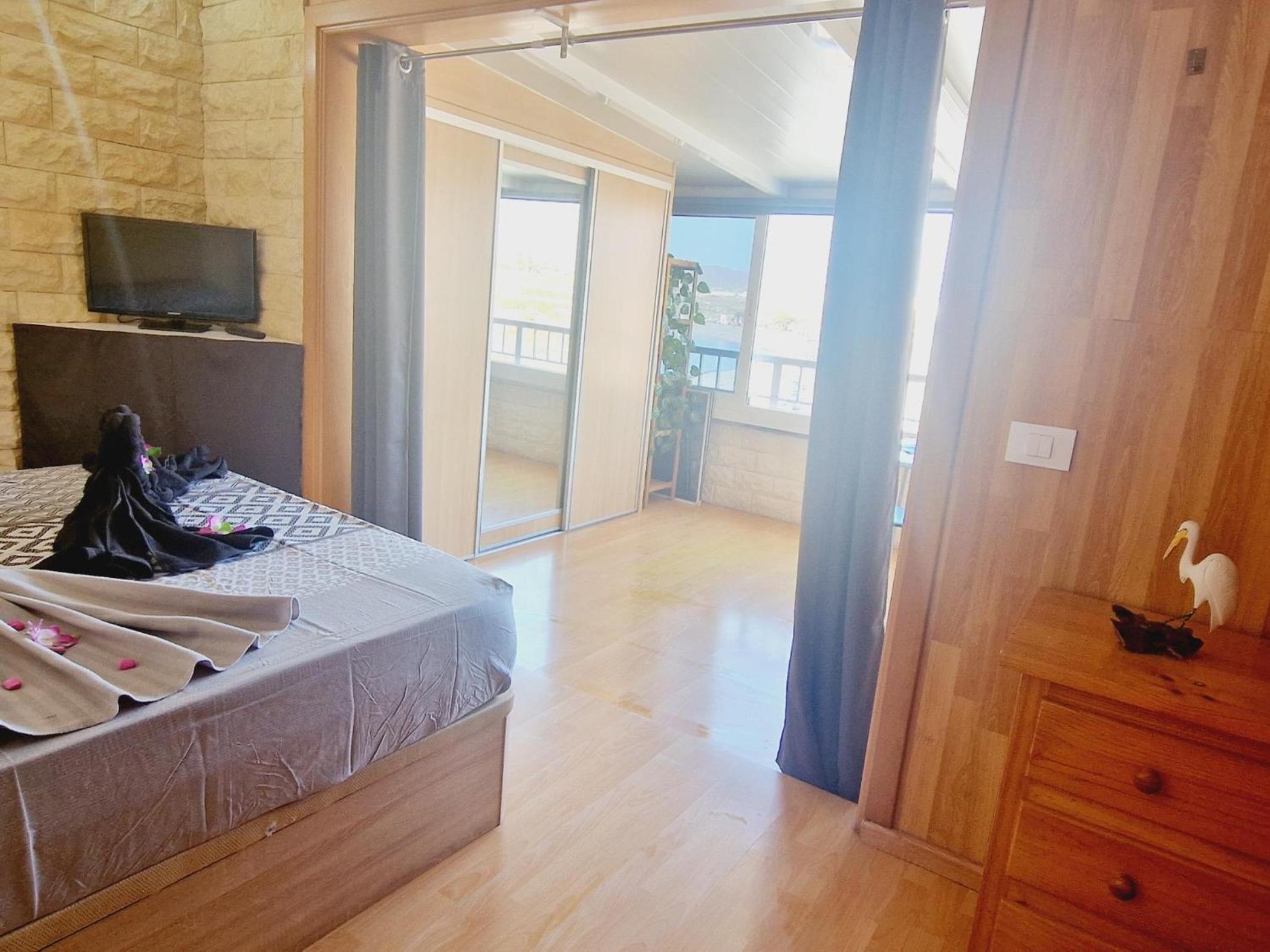 Small rooftop, Ocean view view 5