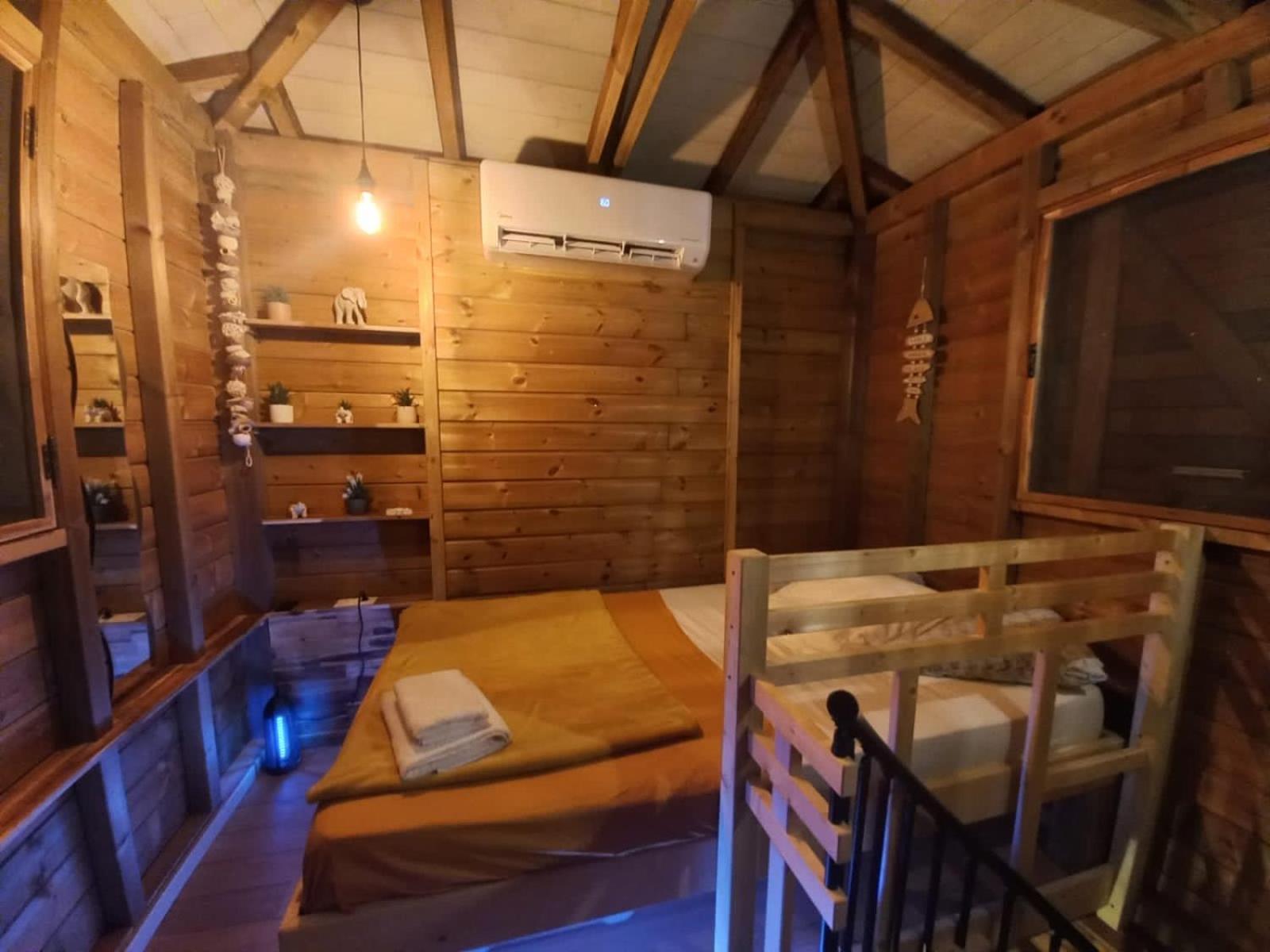 Cabane des Zamoureux