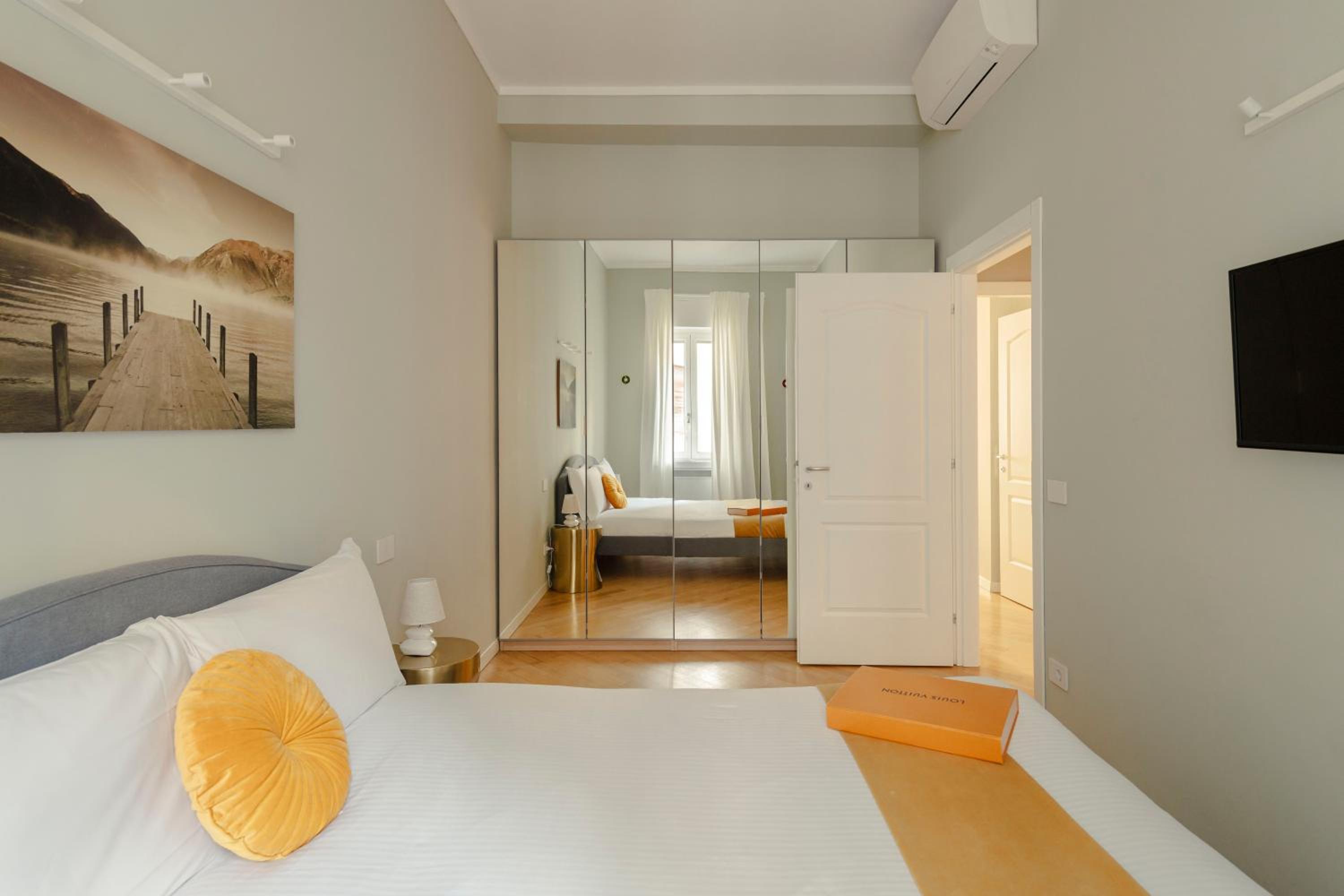 Heart Milan Apartments Duomo District