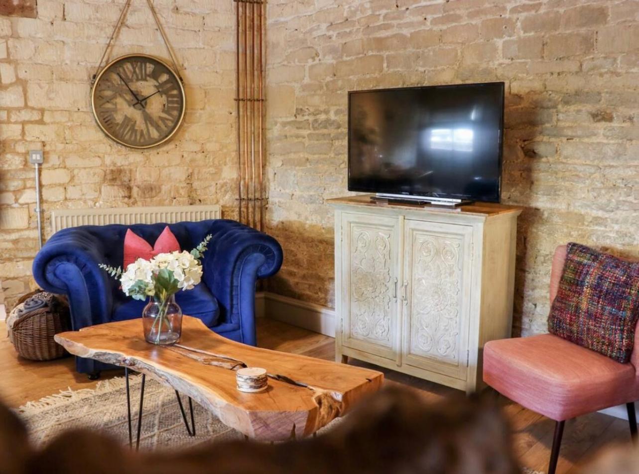 No.4 The Old Coach House view 3