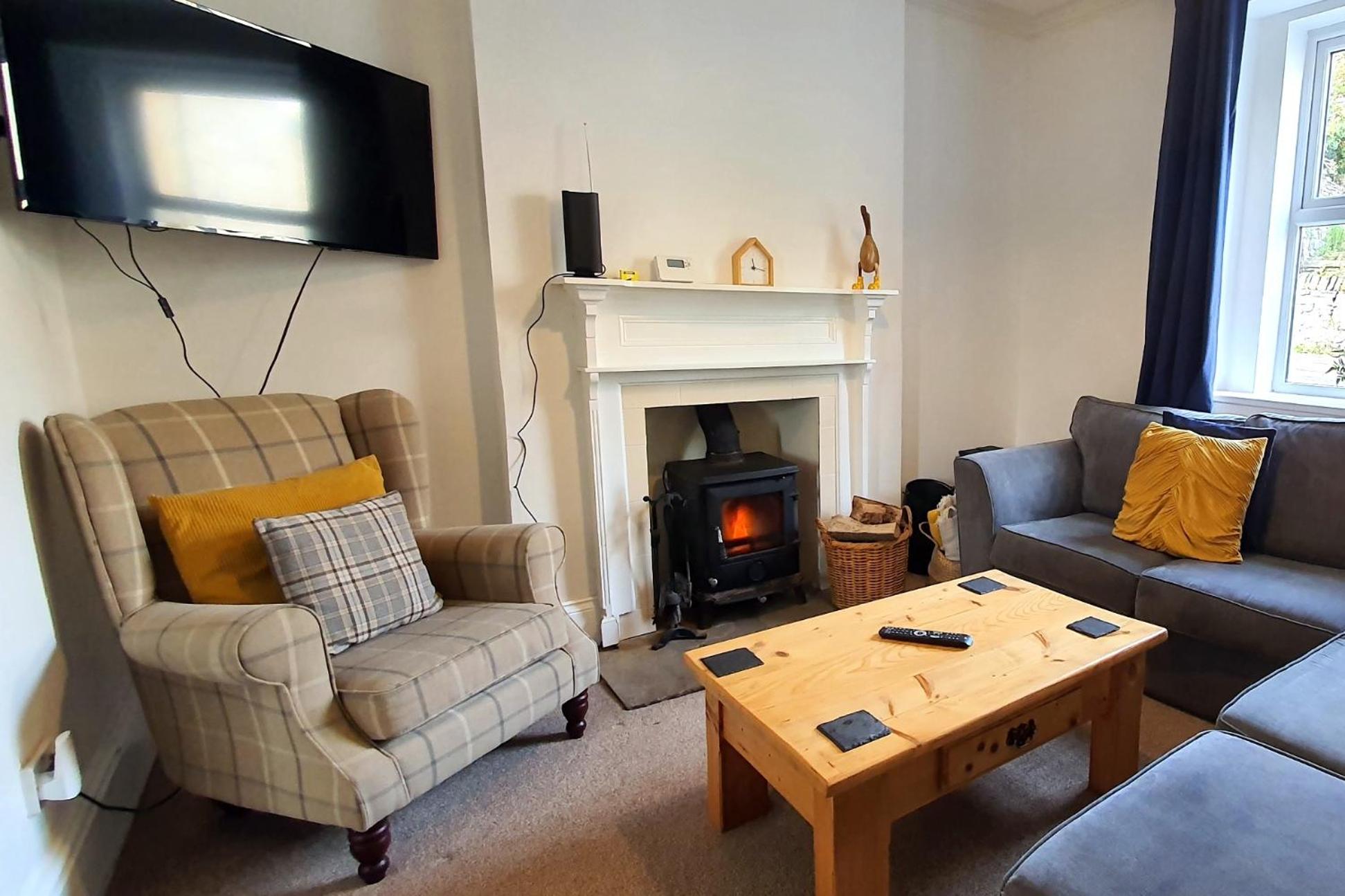 End Cottage, Bakewell view 4