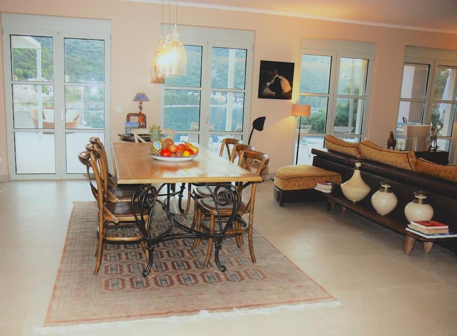 Sea front house in Kassiopi view 5