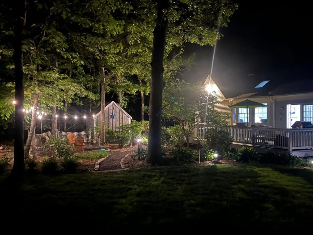 Stay On The Cape Vacation Rentals: Modern Family Retreat In Harwich view 3