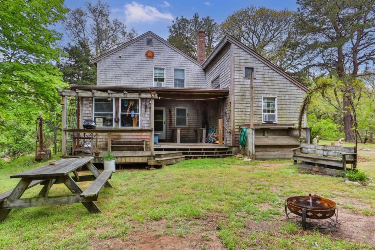 Enjoy Brewster With Years Of Family Charm view 5