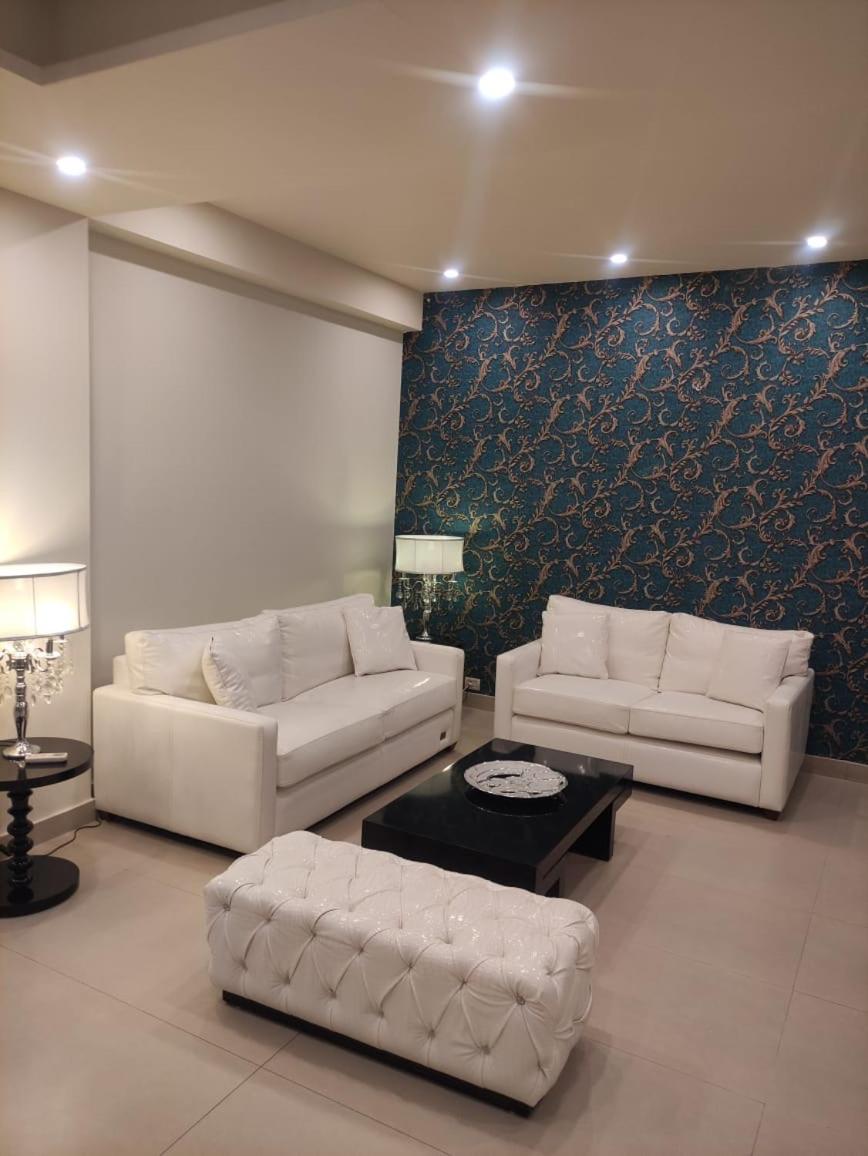 De Meridian SanctuaryMall view 5