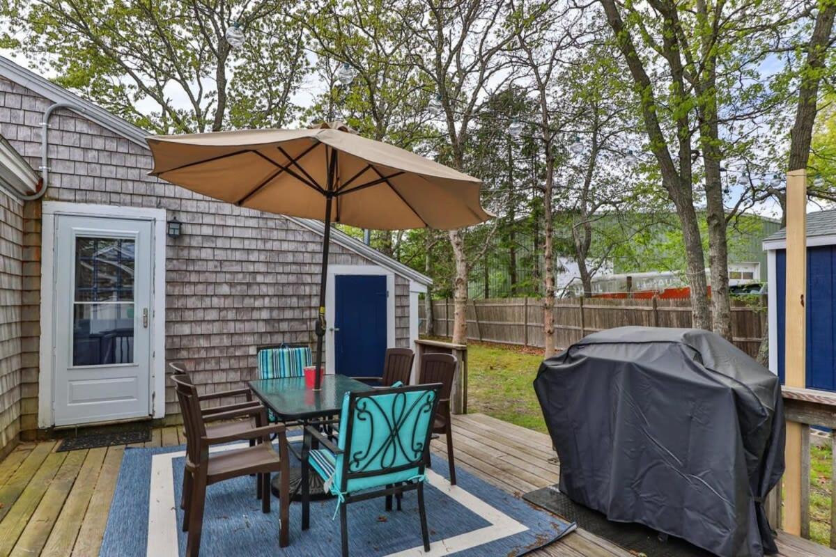 Stay On The Cape Vacation Rentals: Perfect Spot In Yarmouth Book Now & Relax