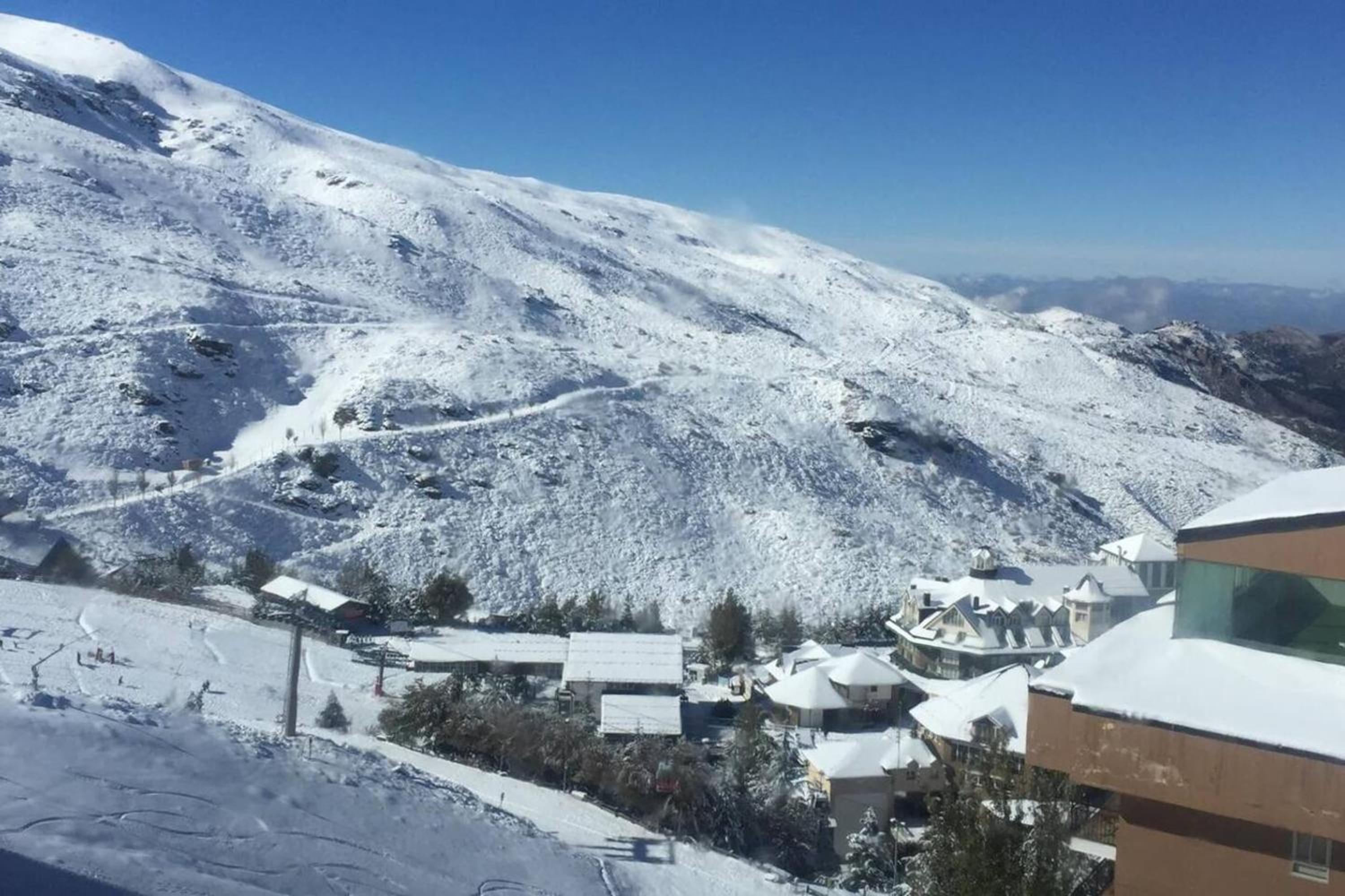 Spacious apartment Monachil Sierra Nevada shared pool