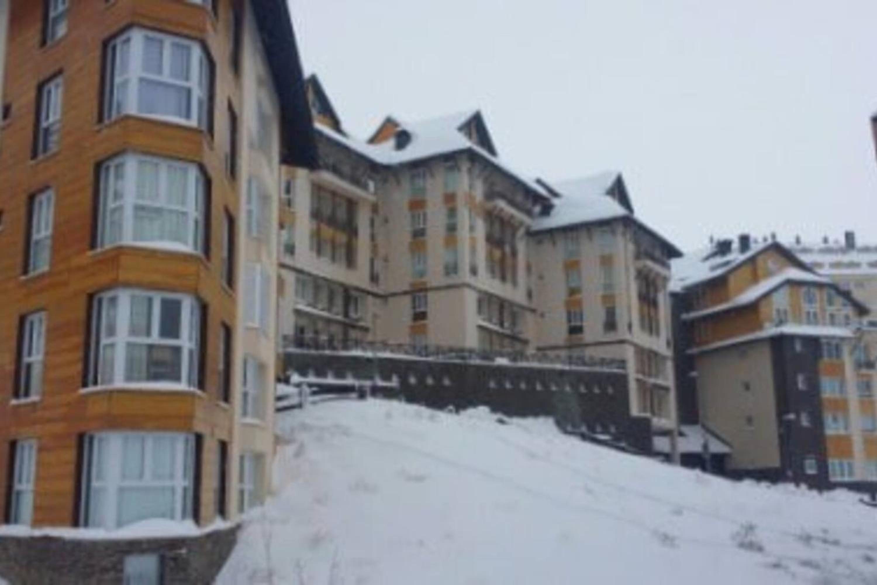Spacious apartment Monachil Sierra Nevada shared pool