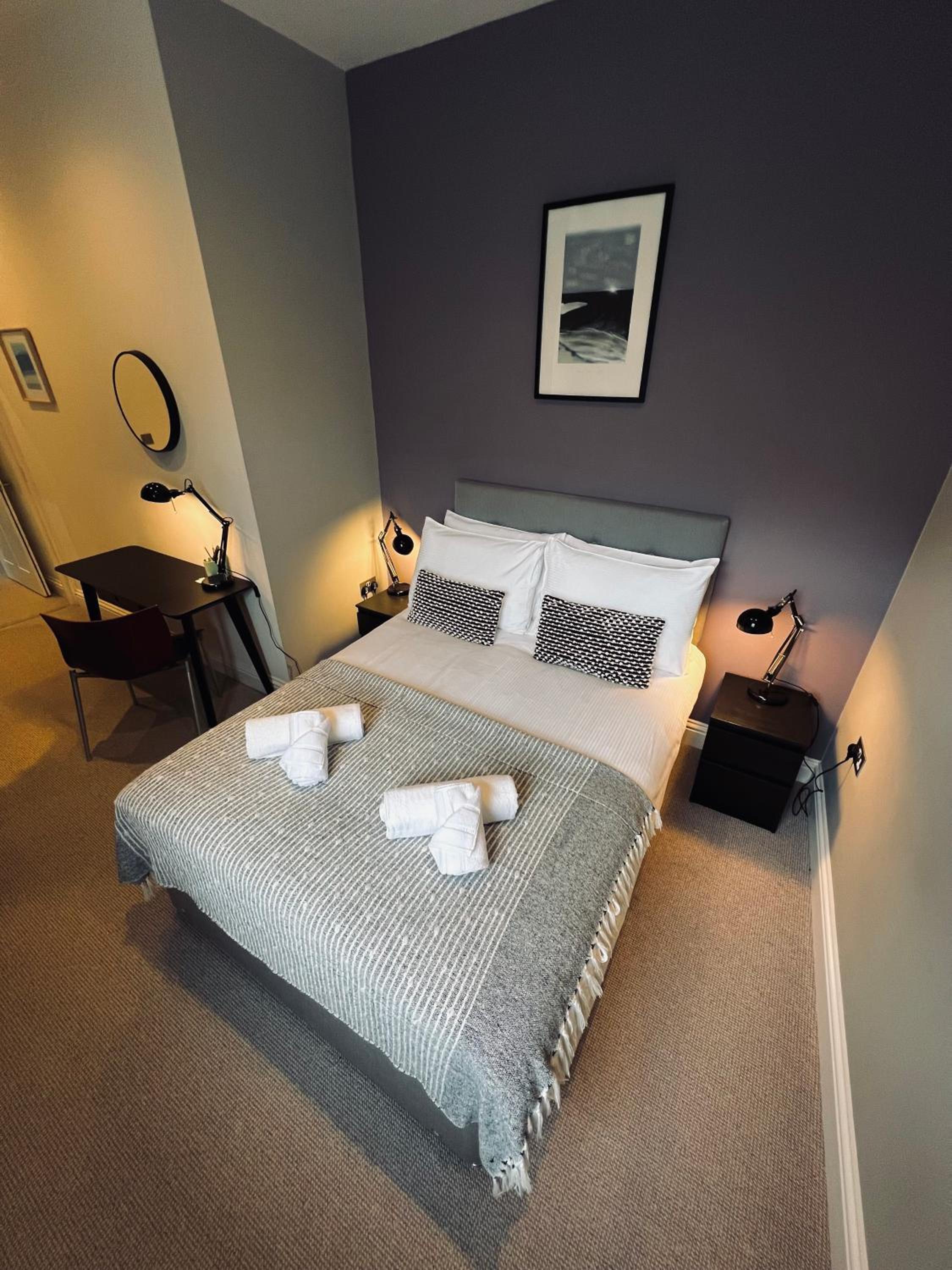8, St Marys , Private Double Ensuite Room - Room Only- Truro, photo 7