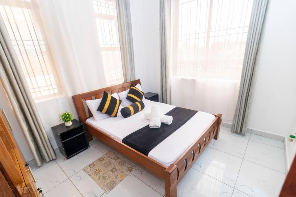 Amani Hse 2 bedroom Near Beach, Mombasa Casey apartment view 2
