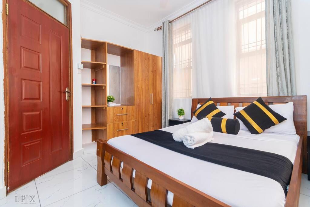 Amani Hse 2 bedroom Near Beach, Mombasa Casey apartment view 3