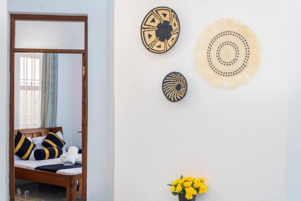 Amani Hse 2 bedroom Near Beach, Mombasa Casey apartment view 4