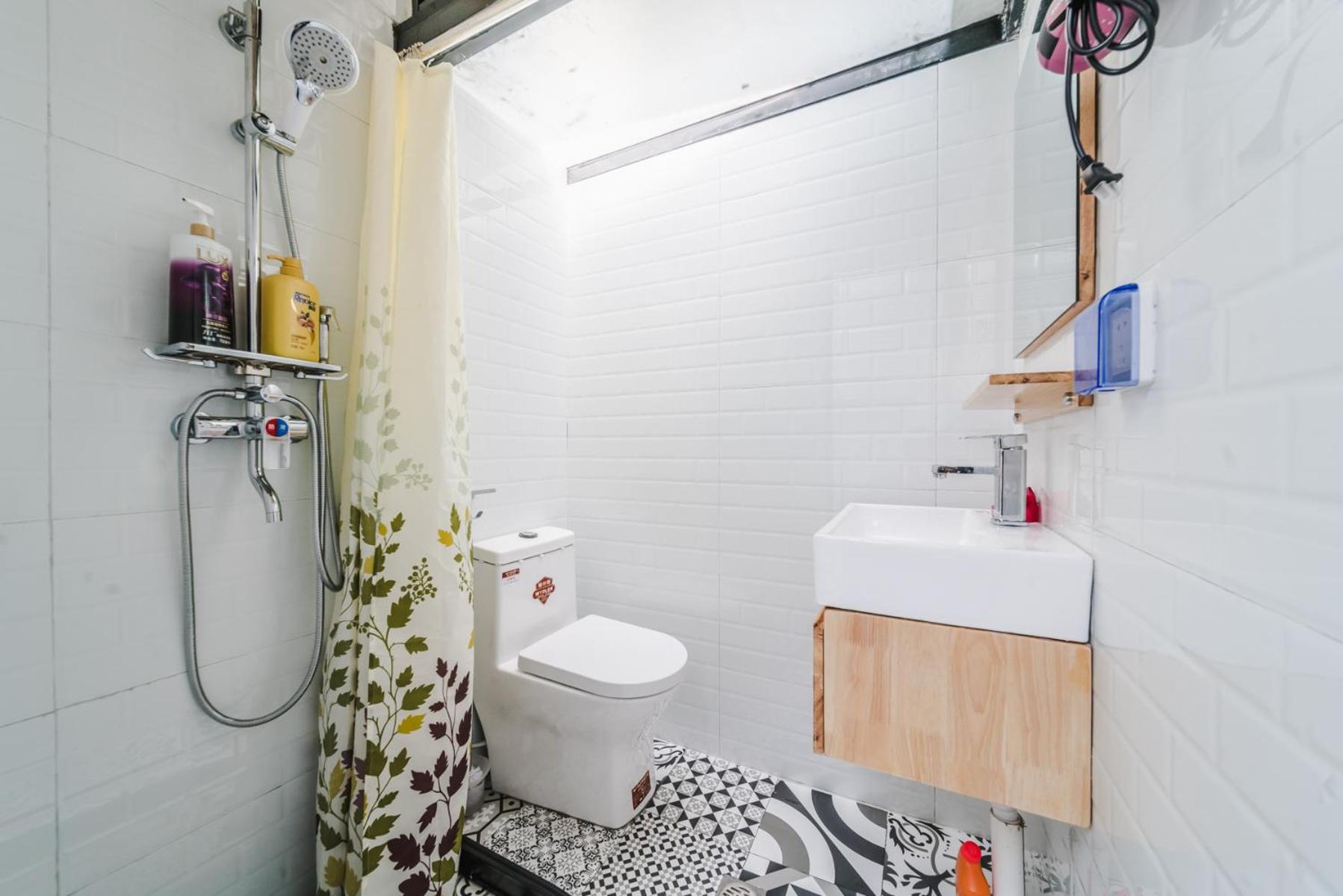 Shanghai Hills & Art Suite 18 - Near Line 1 & 7 Changshu Road Metro