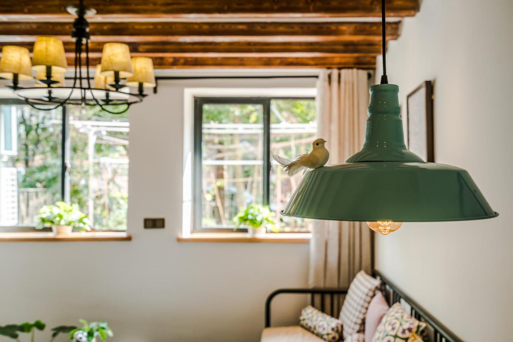 Shanghai Hills & Art Suite 18 - Near Line 1 & 7 Changshu Road Metro
