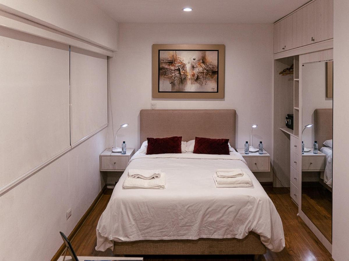 Bright 1BR close to boulevard view 5