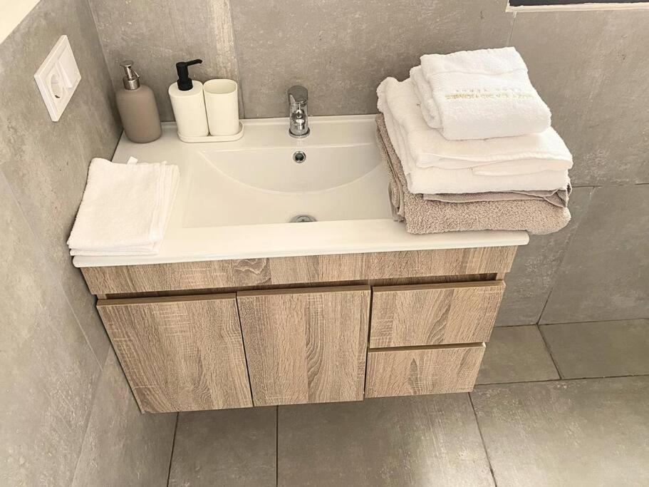 Atlantic SAL - One Bedroom Apt