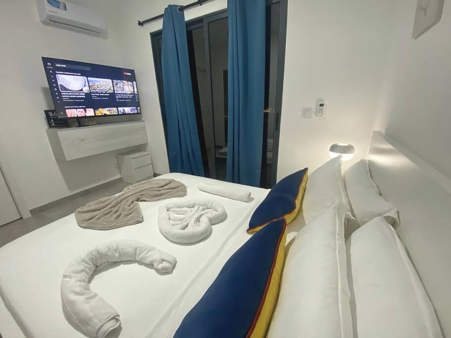 Atlantic SAL - One Bedroom Apt