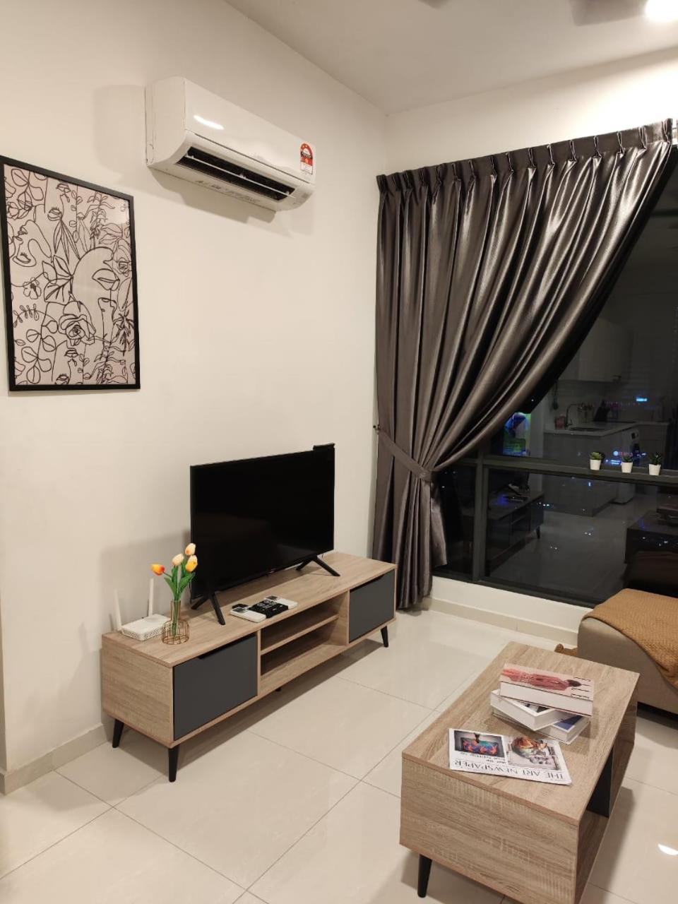SKS PAVILLION Cozy Studio With Netflix WiFi Car Park