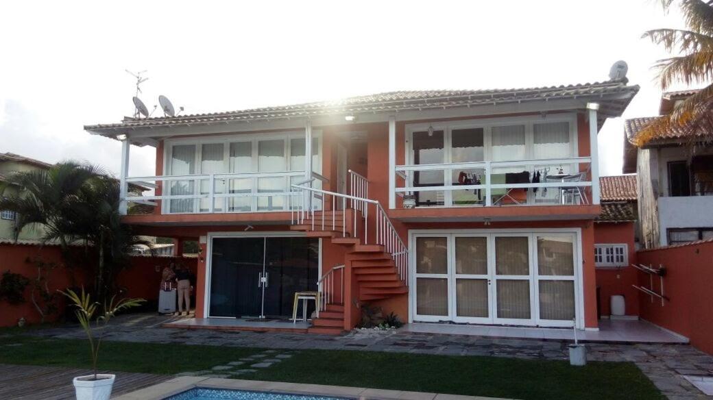 Apartamento na praia em Condomínio