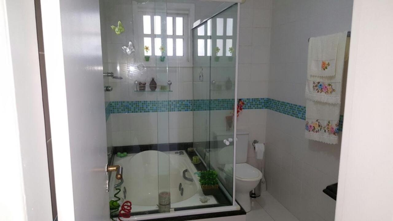 Apartamento na praia em Condomínio