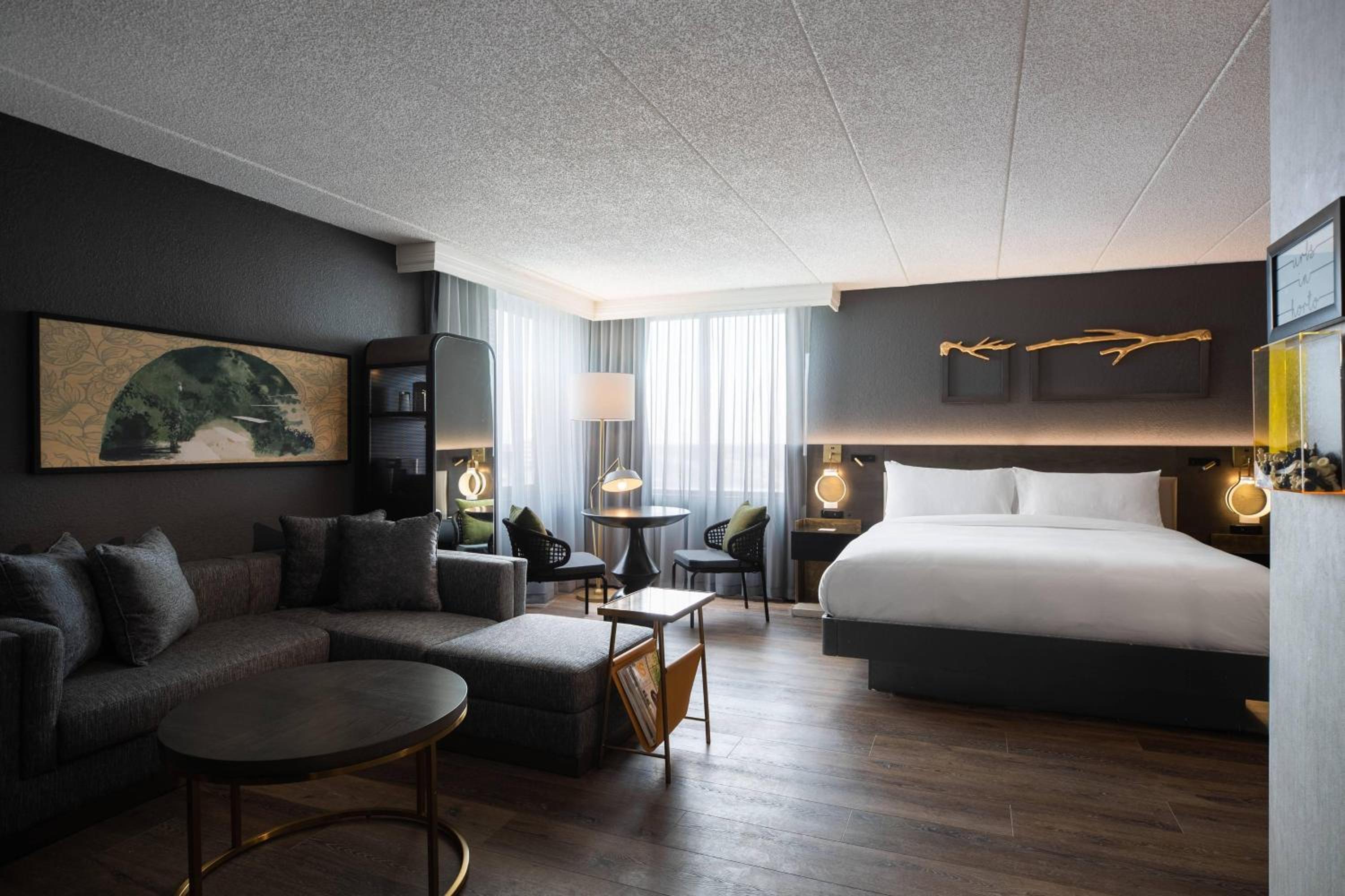 Renaissance Chicago North Shore Hotel - Property Image 12