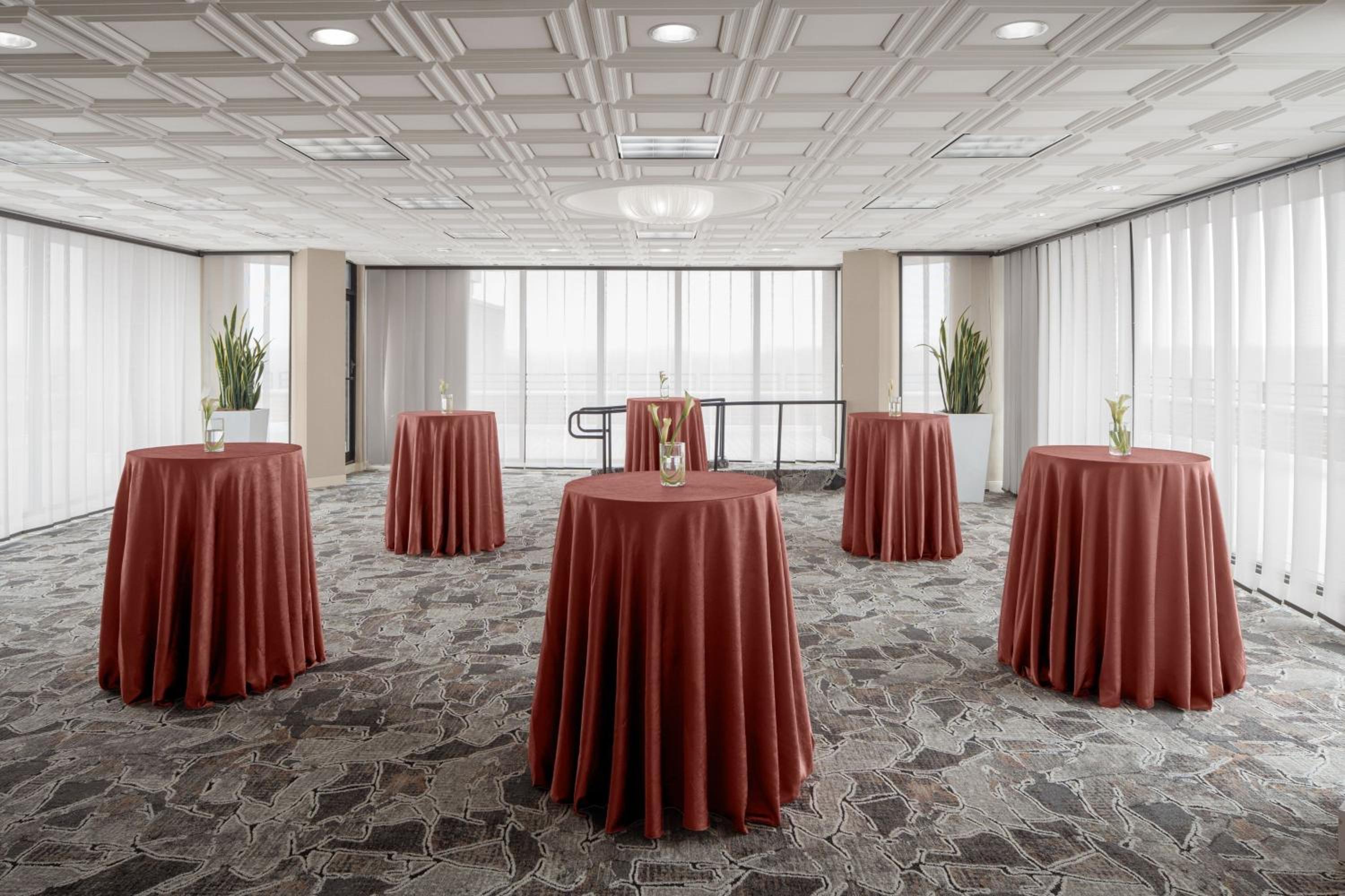 Renaissance Chicago North Shore Hotel - Property Image 25