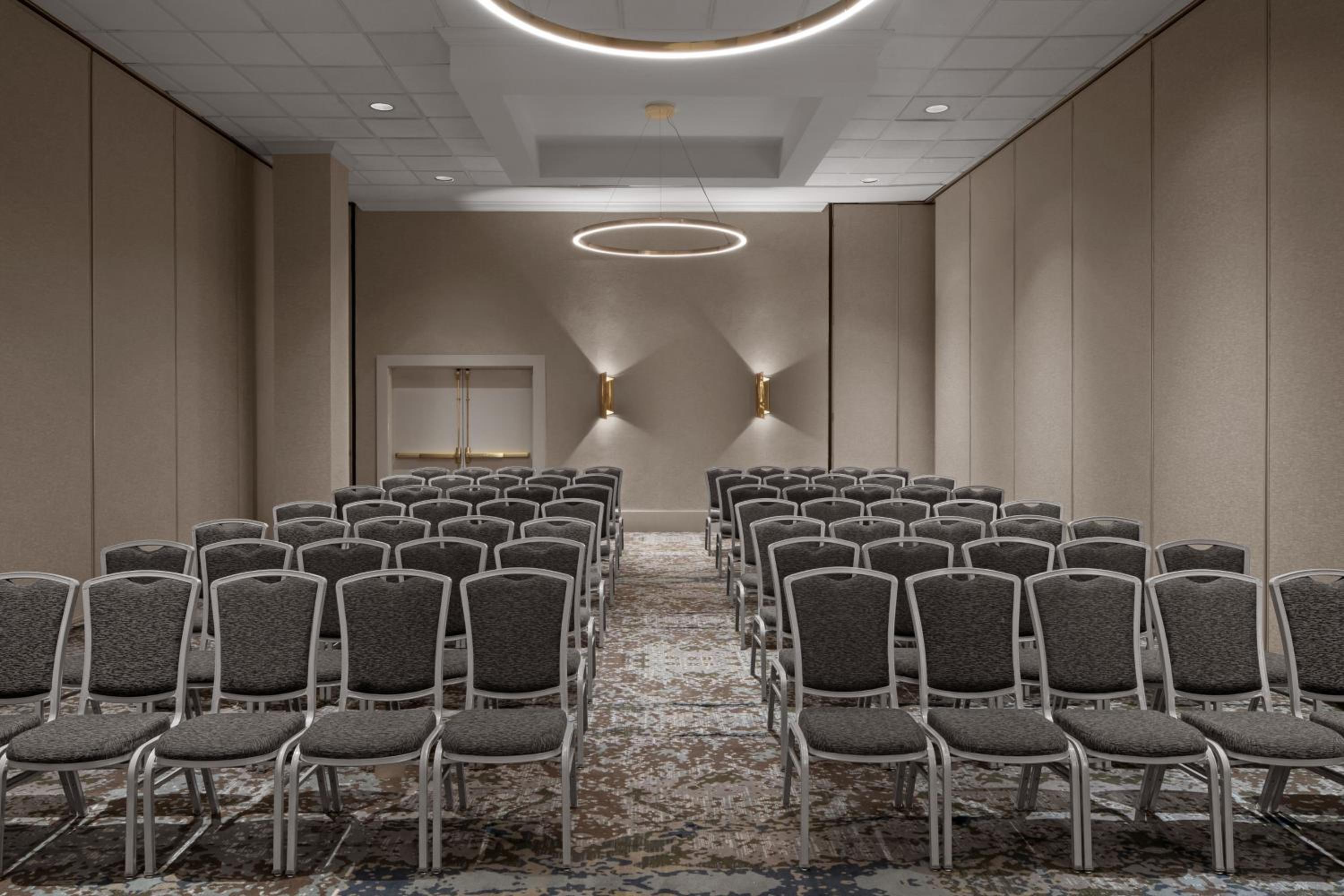Renaissance Chicago North Shore Hotel - Property Image 22