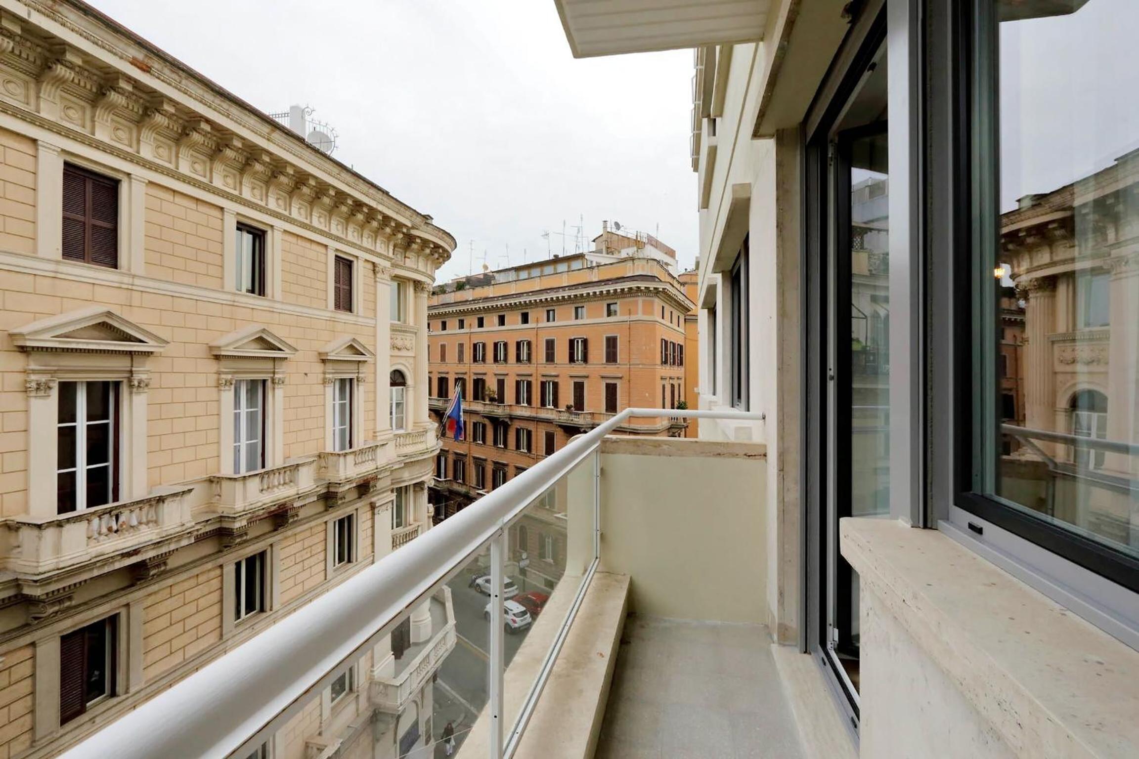 La Flavia Design City Suites Rome by Halldis