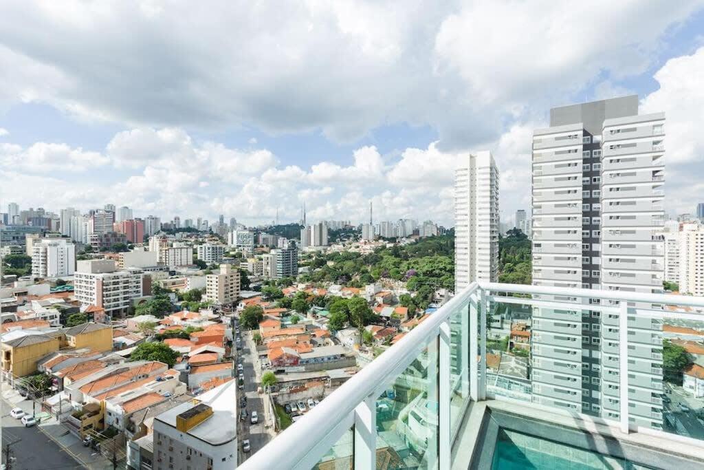 BHomy Pinheiros Moderno e confortável CR134