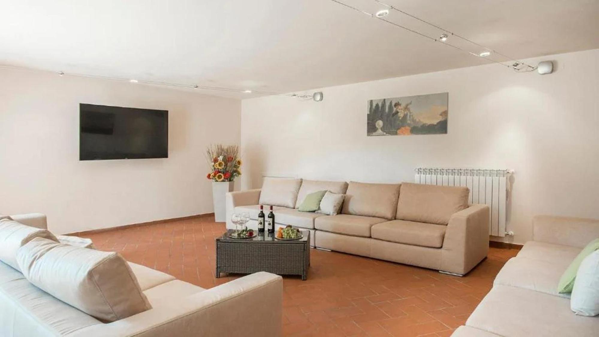Casale con vista colline view 3