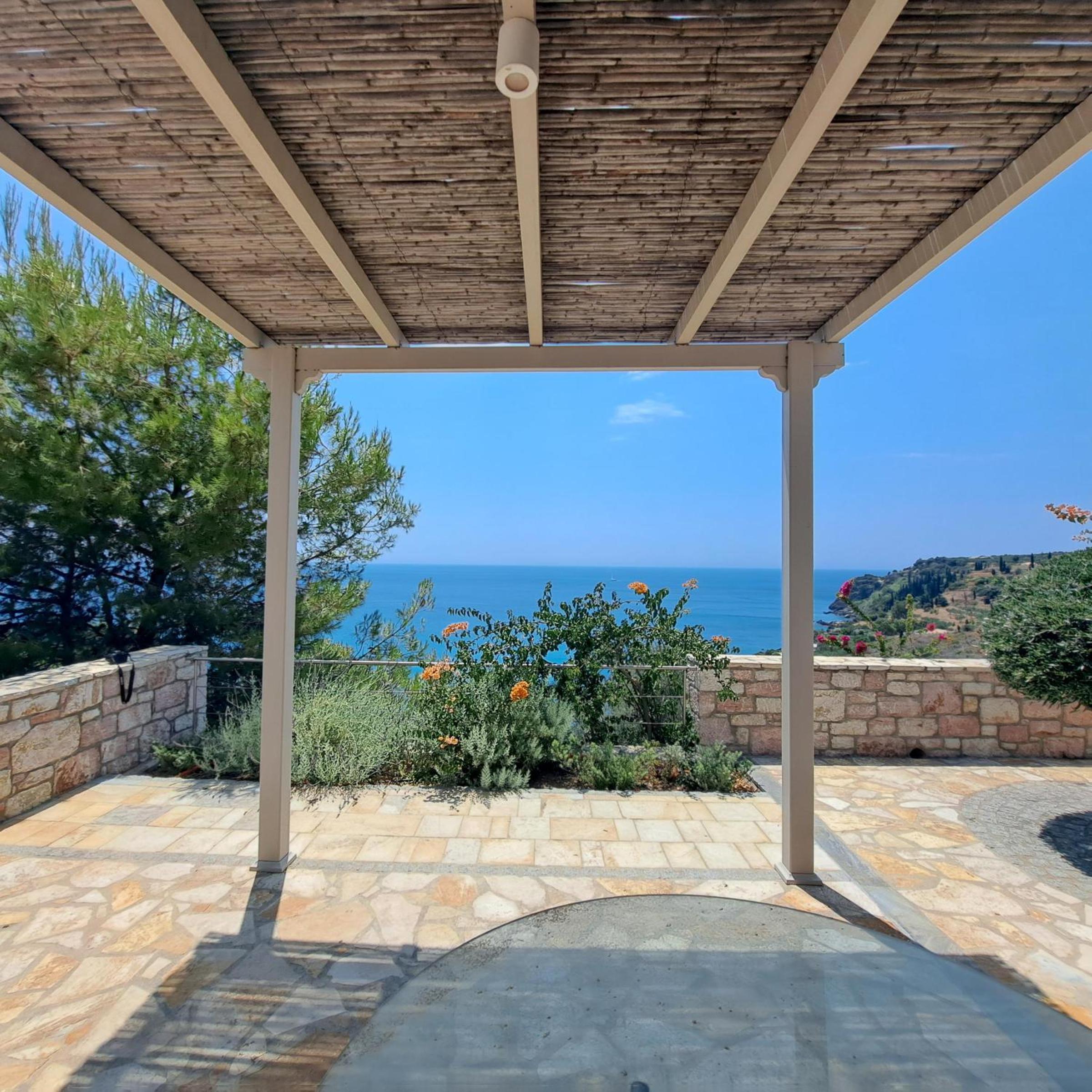 Villa Ammoudi