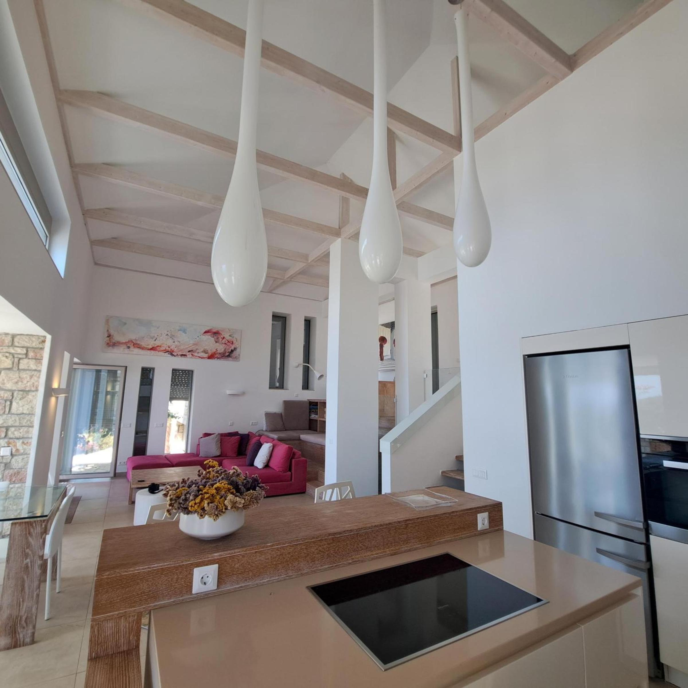 Villa Ammoudi