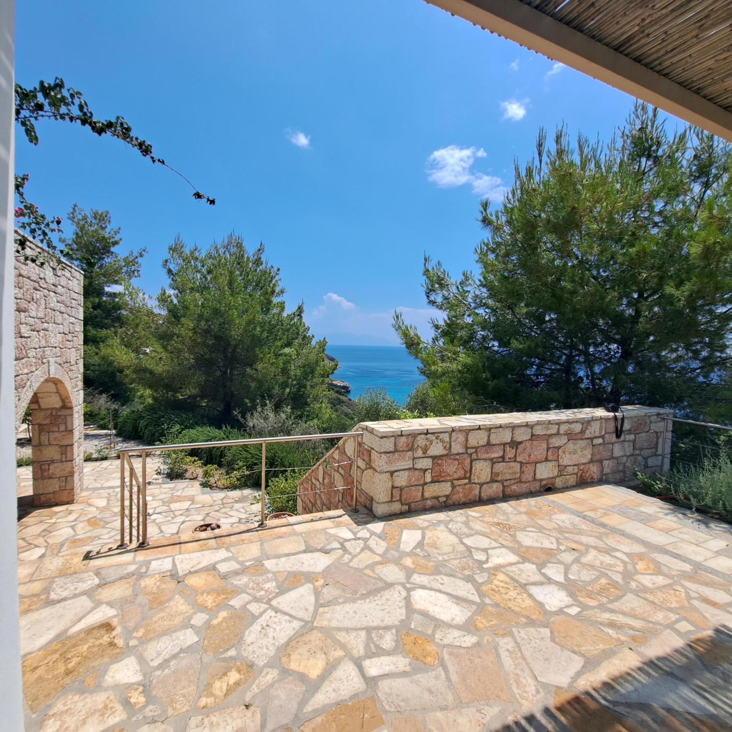 Villa Ammoudi