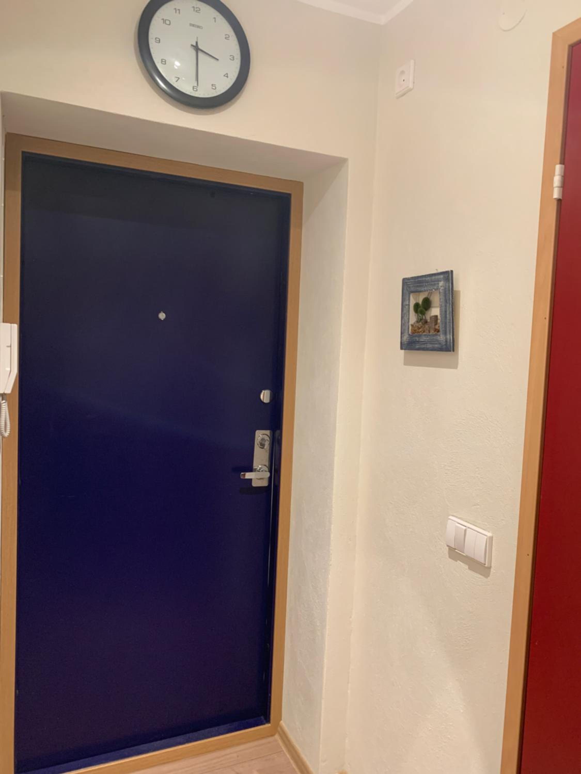 DIKOL Two-Room Apartment-SELF CHECK-in & FREE Parking Near City Center