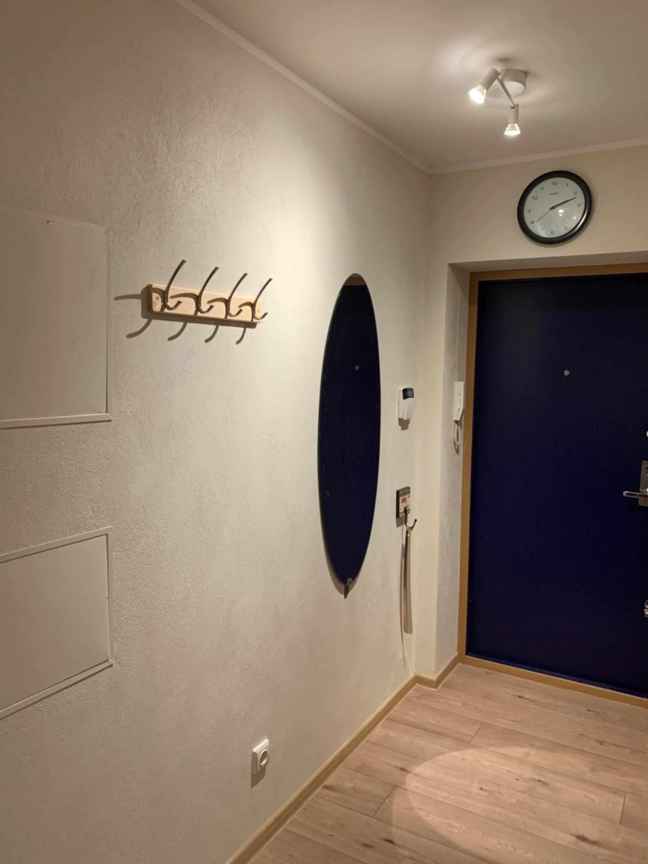 DIKOL Two-Room Apartment-SELF CHECK-in & FREE Parking Near City Center